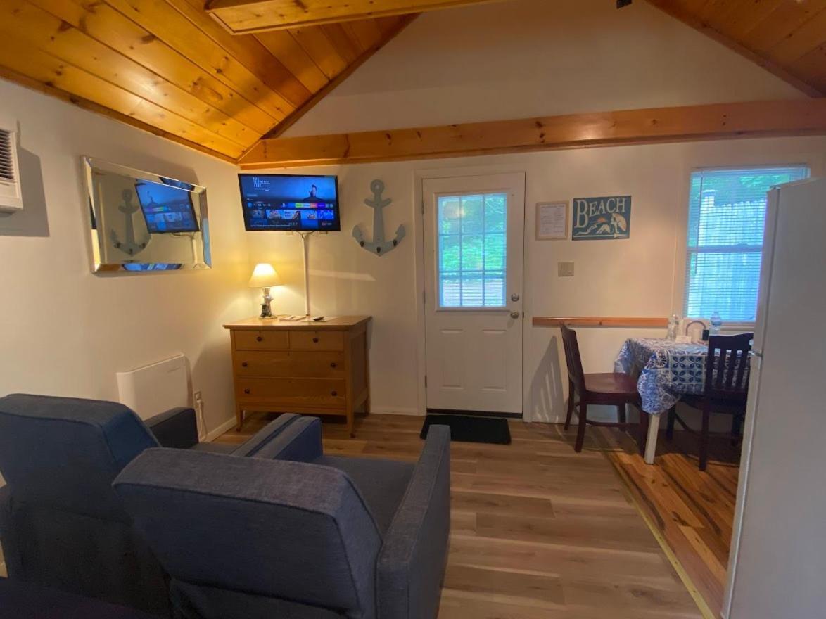 Pine Grove Cottages 林肯维尔 外观 照片